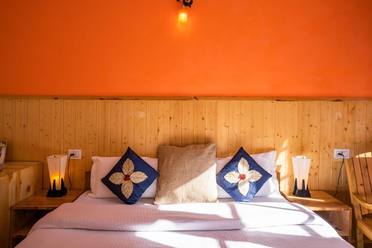 Rainbow Hostelier Leh Bagian luar foto