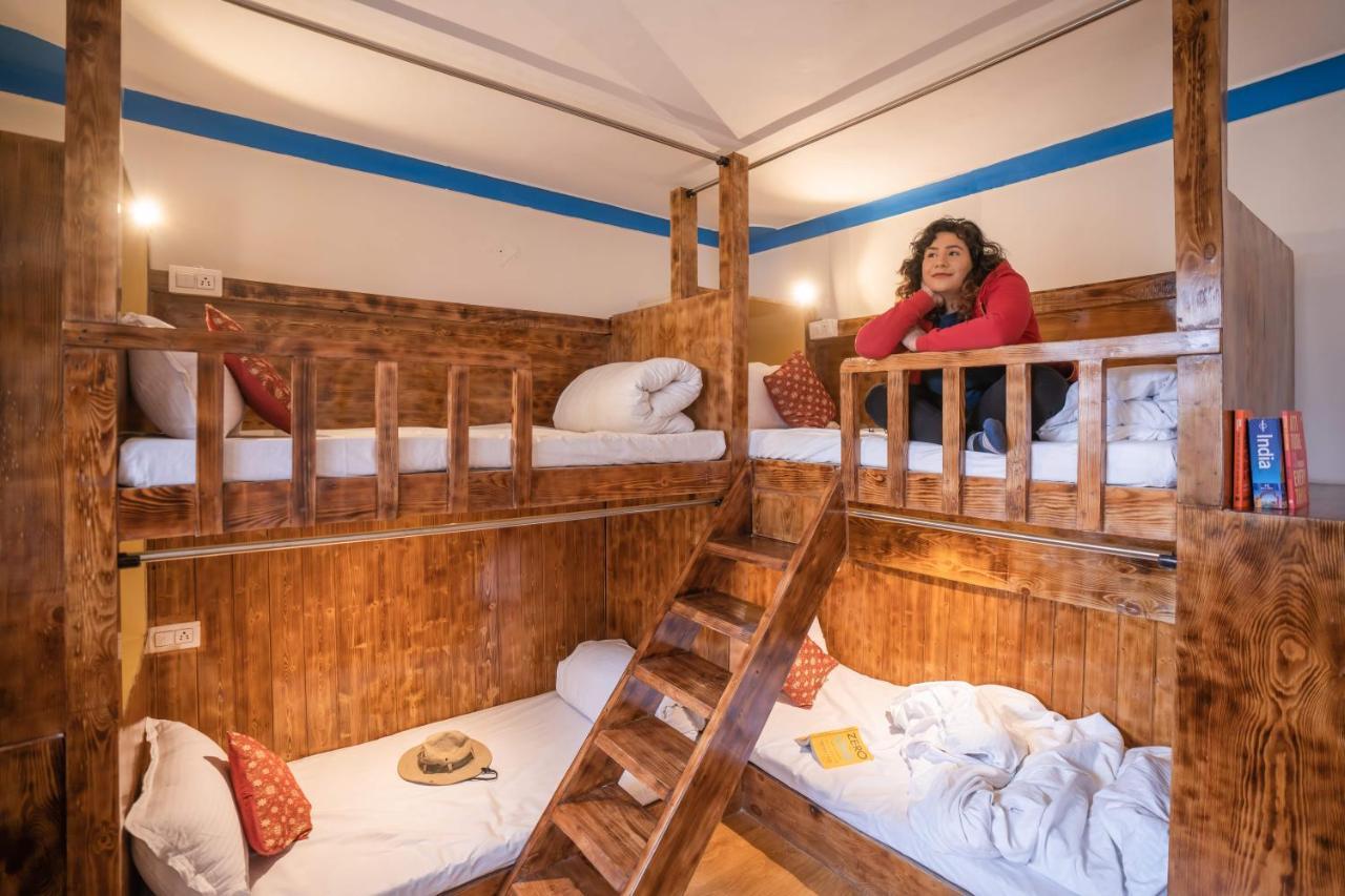 Rainbow Hostelier Leh Bagian luar foto